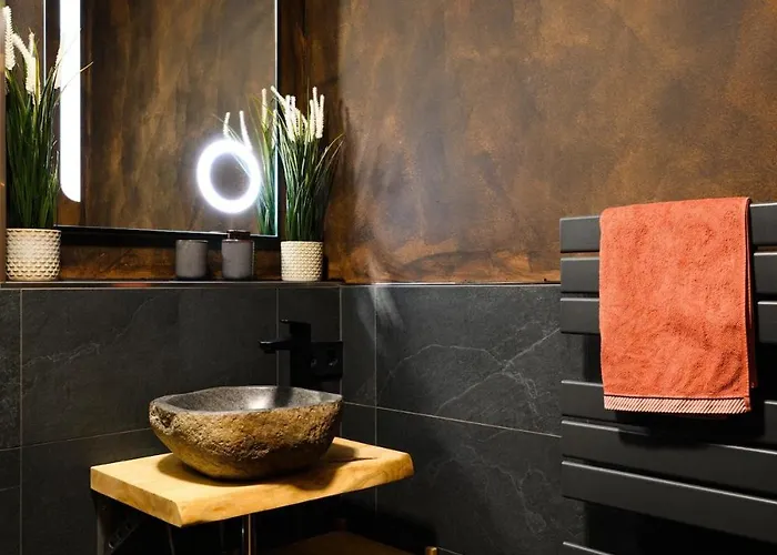 Stilvolle Am Zwinger Apartman